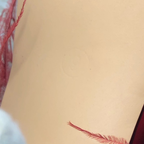 VENUS Red Platform Heels with Feather Detail NWOT size 9 - Picture 14 of 15